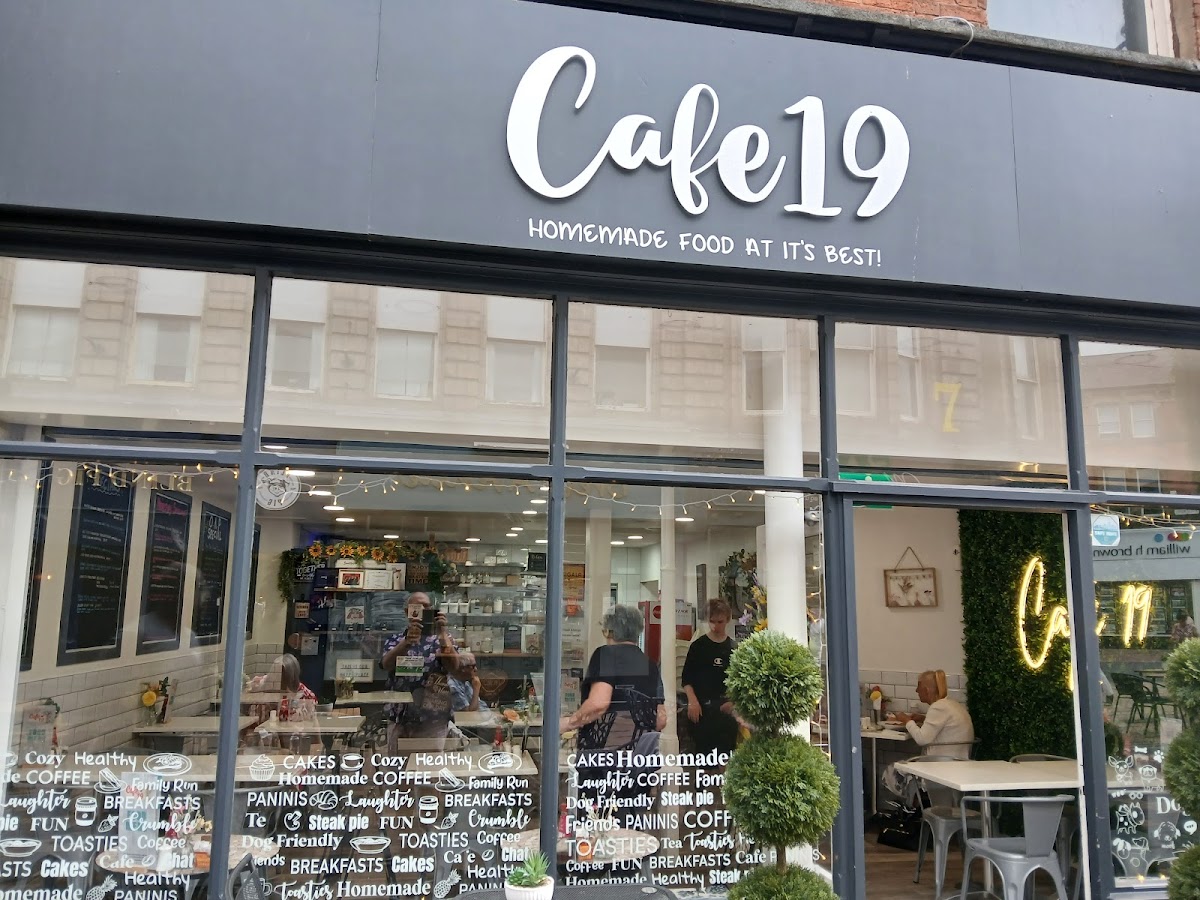 Cafe 19 Photos 2